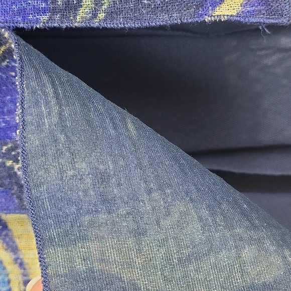 Y2K Giochi Diluce Abstract Blue and Cream Women's wool Skirt. Size 1 (US small) - Picture 8 of 10